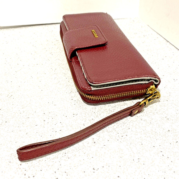 FOSSIL Madison Zipper Clutch Burgundy Red Pebbled Leather Wallet Wristlet Purse - Picture 3 of 10
